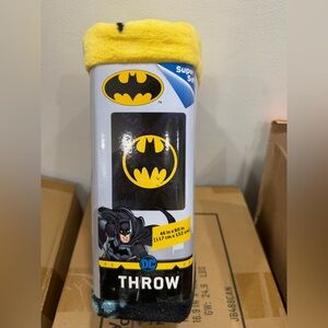 DC Comics Yellow and Black Batman Throw Blanket